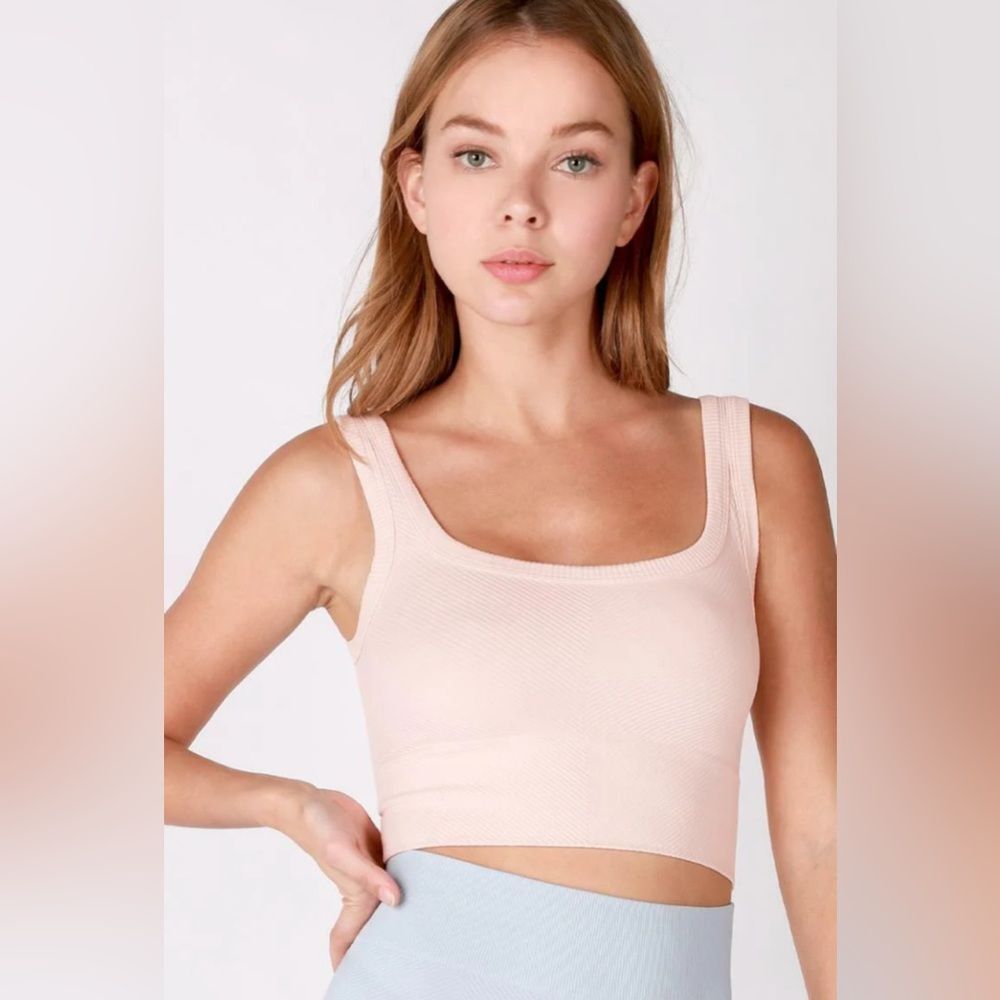 NIKIBIKI Apricot Ice Cropped Tank Size Small